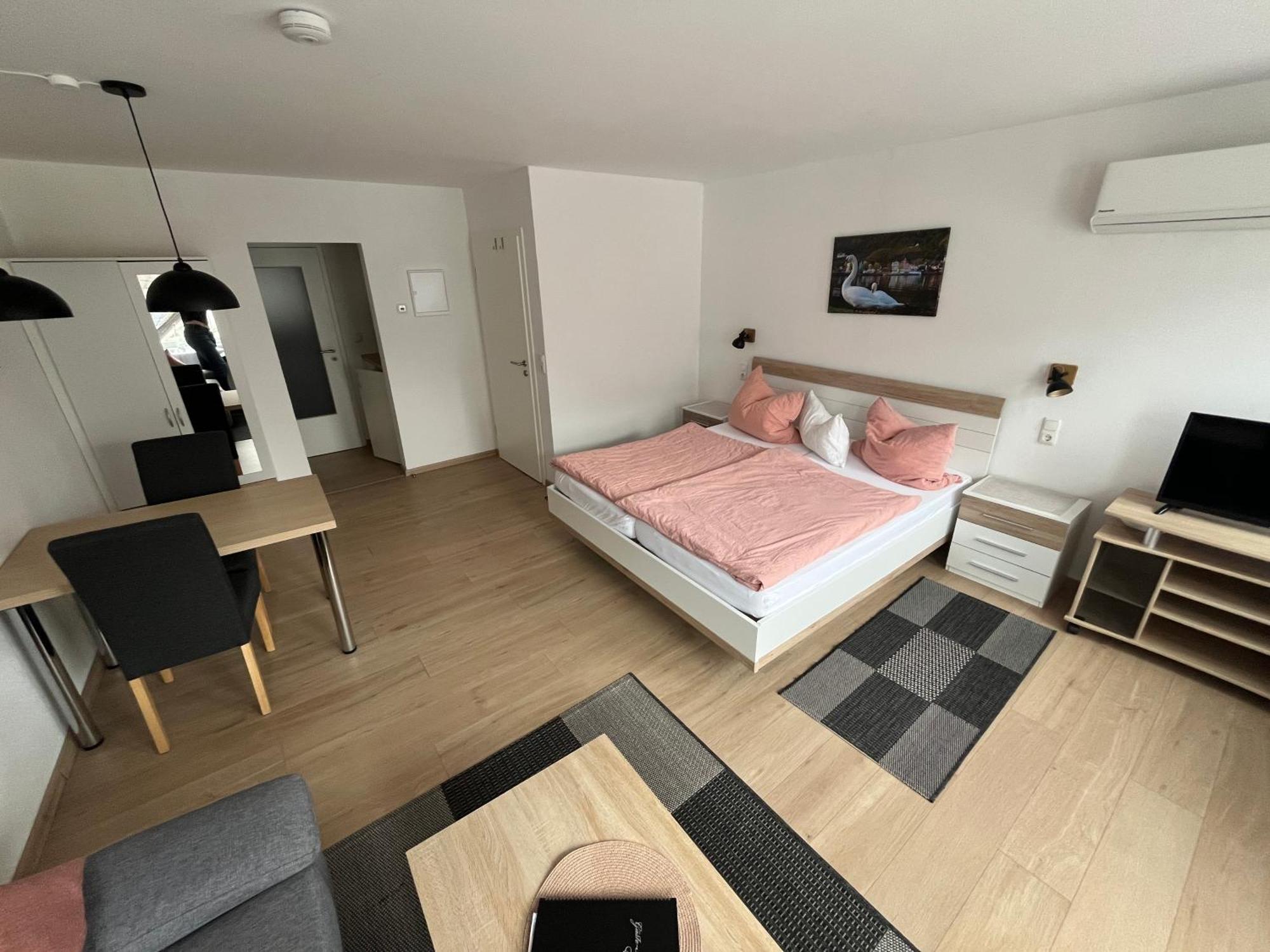 Ferienwohnungen Und Appartements - Haus Budinger Alf Exterior photo